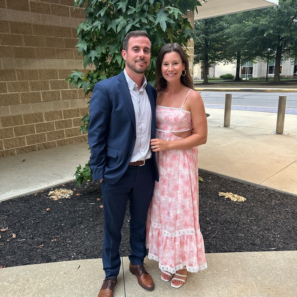 Perfect wedding guest dress! Only worn once.